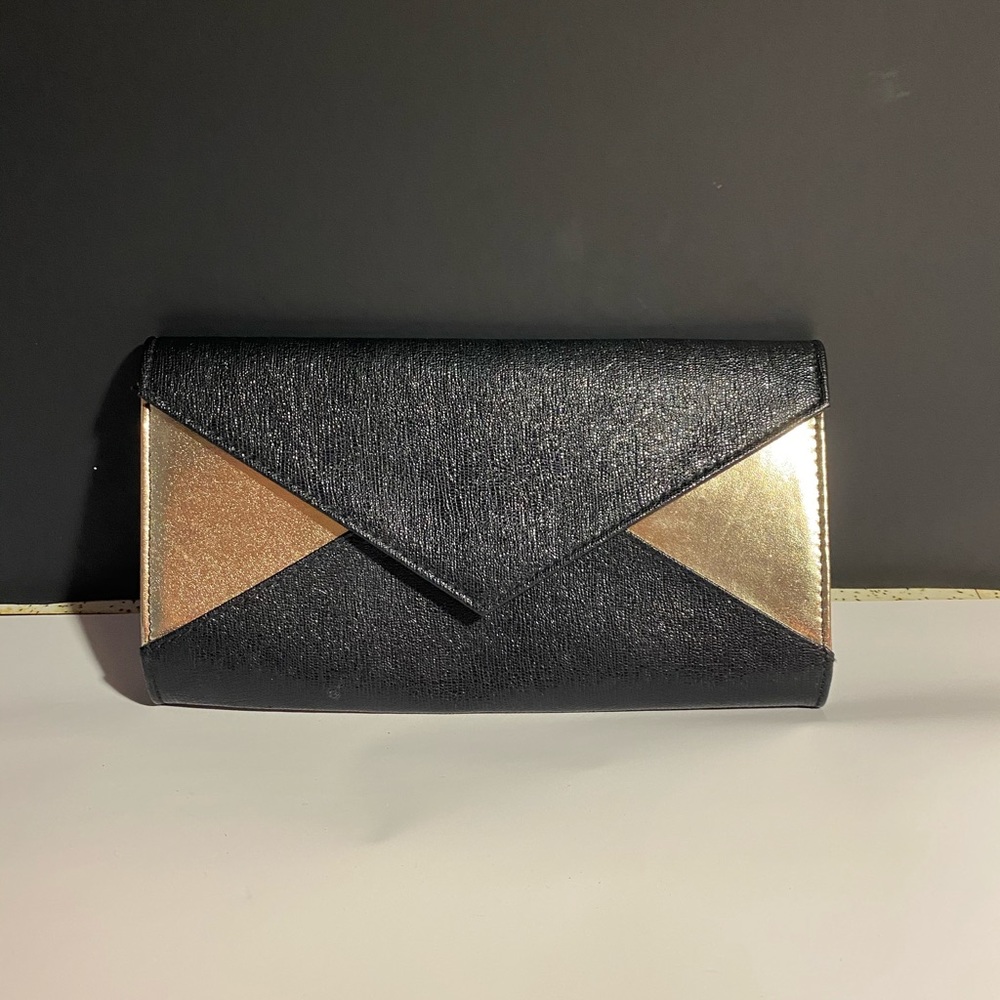 Fioni night clutch